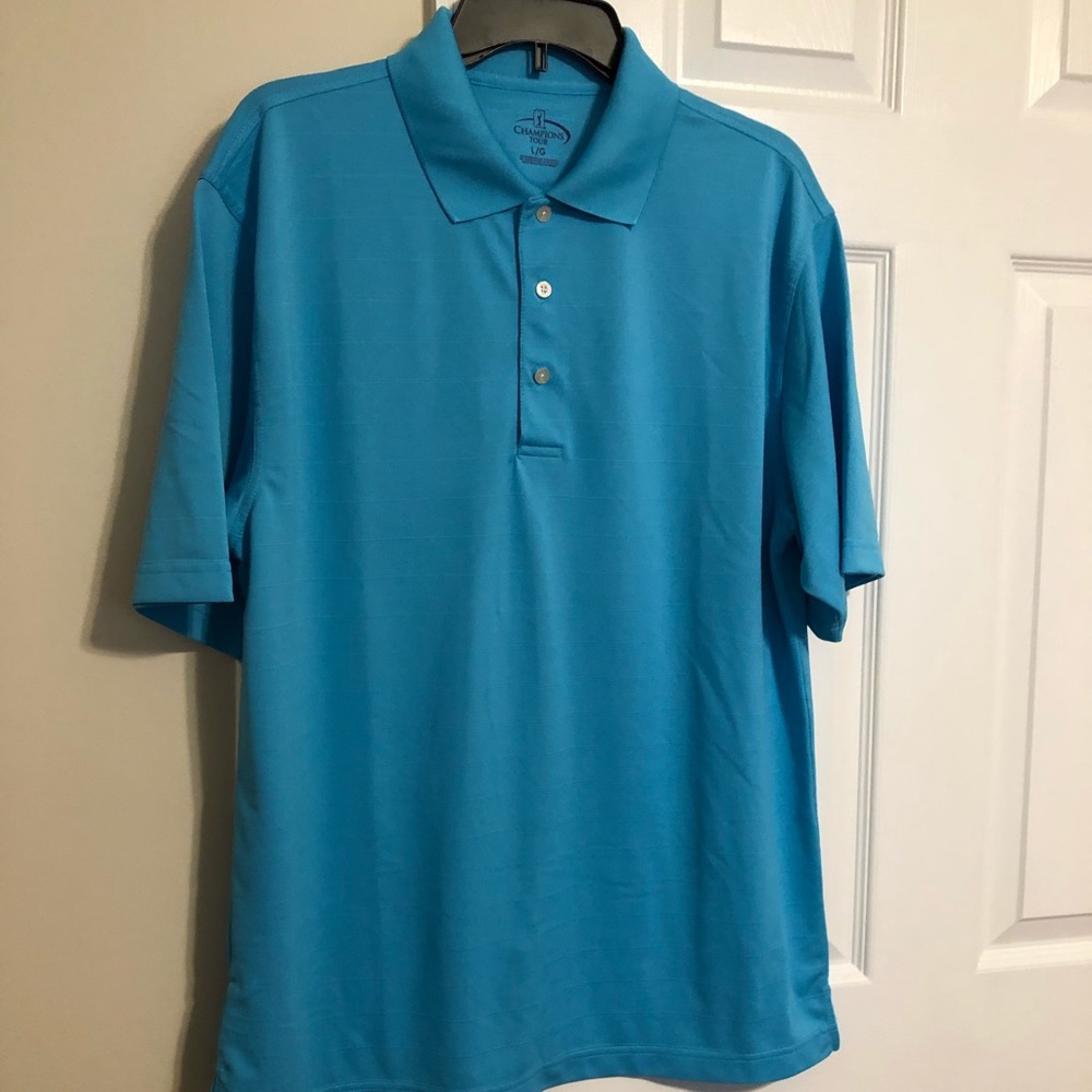 Like new men’s Champion Tour shirt. Size L